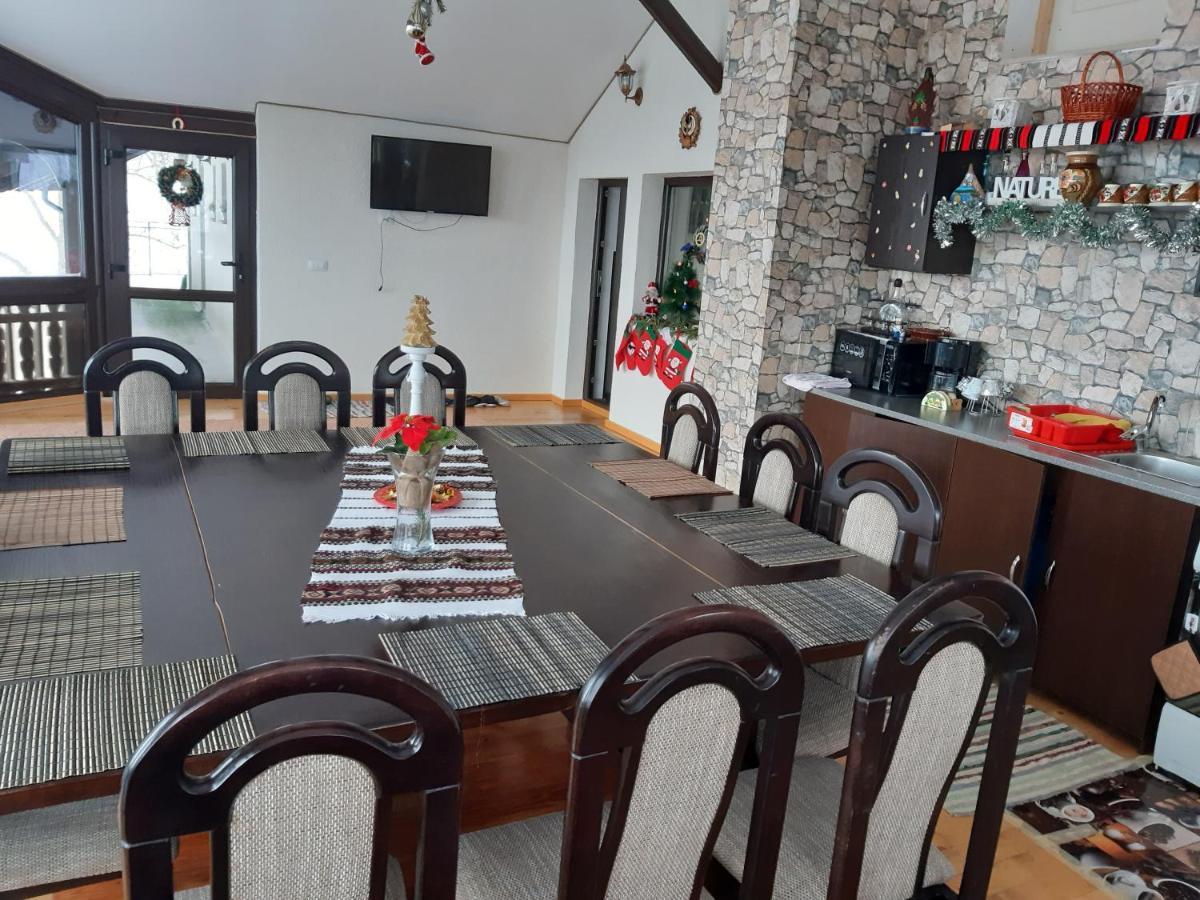 Casa Dintre Pini Villa Păltinoasa Exterior foto