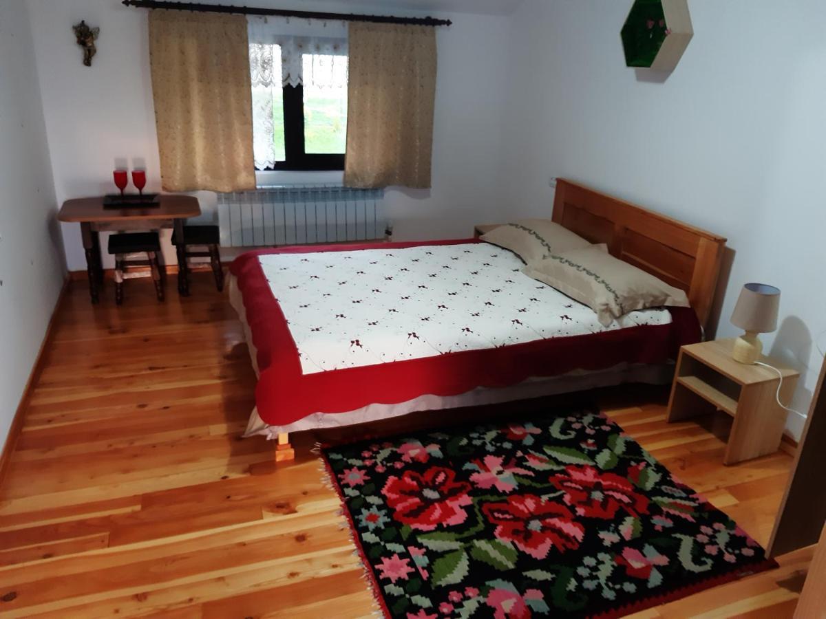 Casa Dintre Pini Villa Păltinoasa Exterior foto